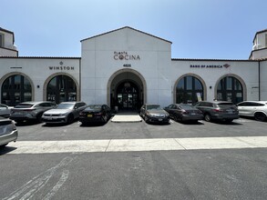 4625-4635 Admiralty Way, Marina Del Rey, CA for lease Building Photo- Image 2 of 19