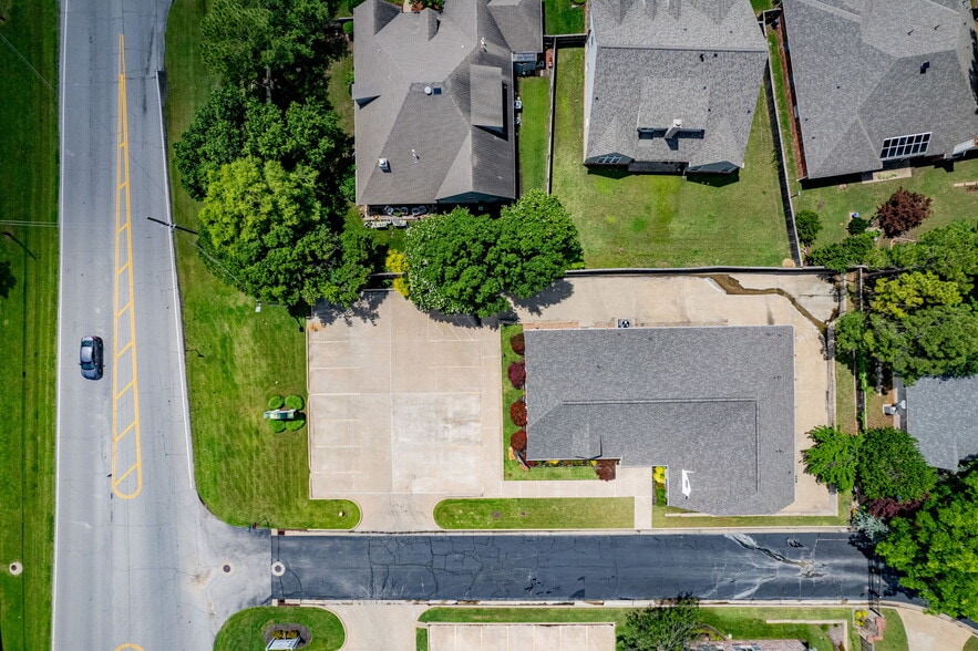 6119 E 91st St, Tulsa, OK for sale - Building Photo - Image 3 of 17