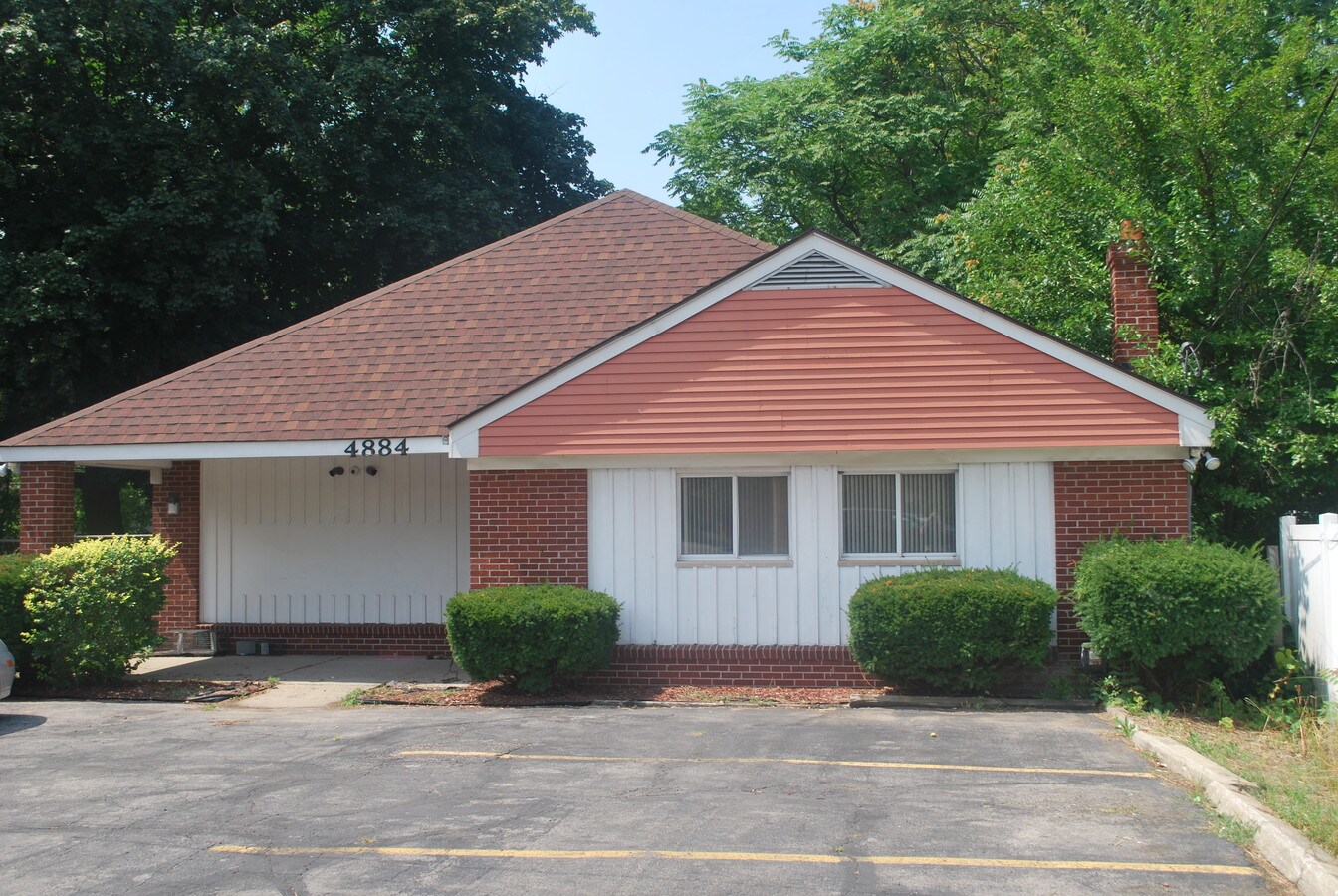 4884 S Wayne Rd, Wayne, MI 48184 Property Record