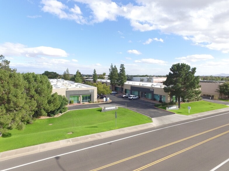 1817 S Horne, Mesa, AZ for lease - Building Photo - Image 2 of 7