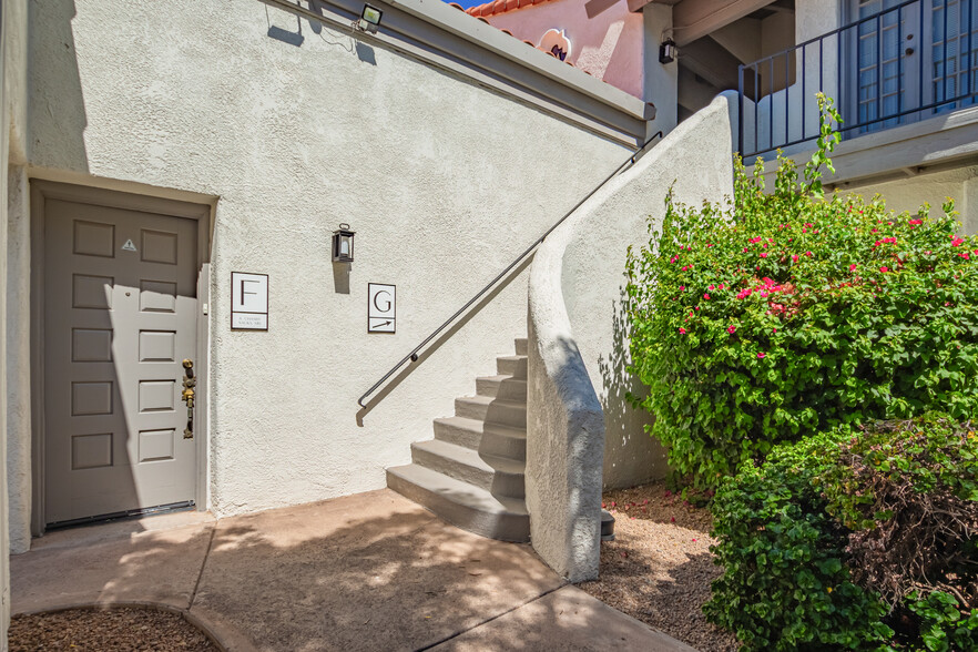 4202 N 32nd St, Phoenix, AZ for lease - Building Photo - Image 3 of 34