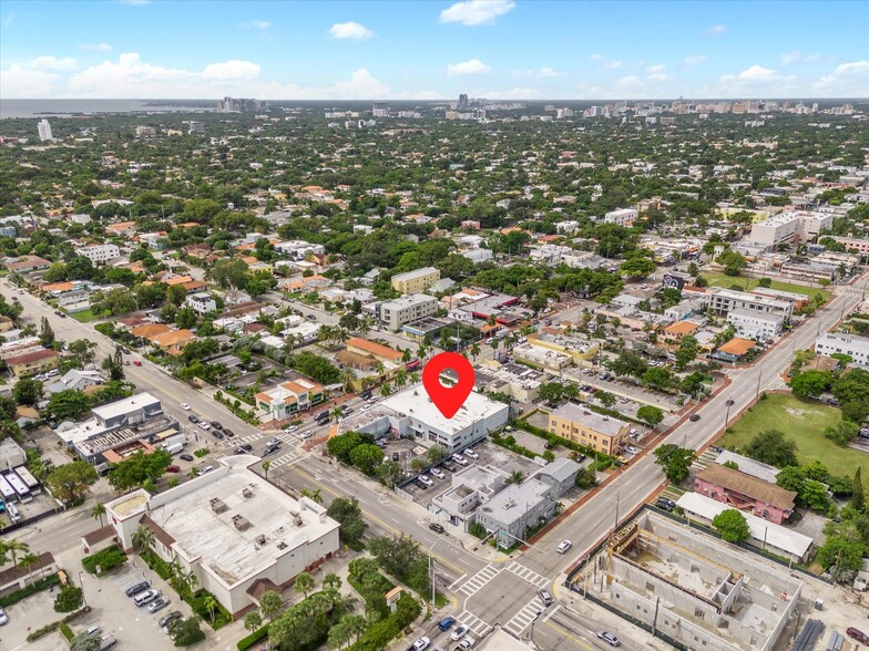 1221 SW 8th St, Miami, FL for lease - Building Photo - Image 2 of 14