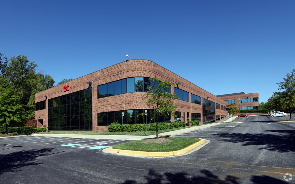 77007720 Hubble Dr, Lanham, MD 20706