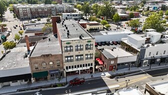 The Lofts on 5th - Pub