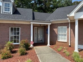 220 Baker Rd, High Point, NC for lease Building Photo- Image 1 of 8