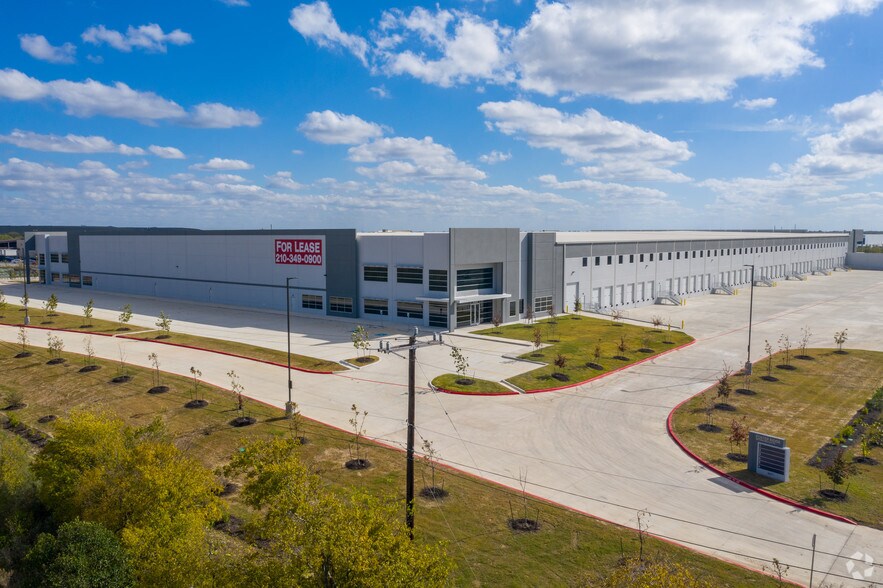 6611 Lancer Blvd, San Antonio, TX for sale - Building Photo - Image 1 of 1