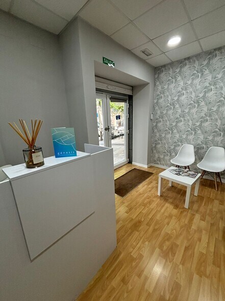 Calle Iglesia, 7, Majadahonda, Madrid for sale - Building Photo - Image 1 of 1