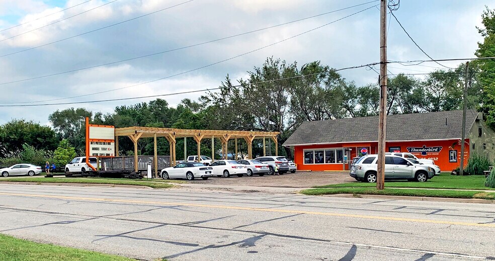 719 Main St, Towanda, KS 67144