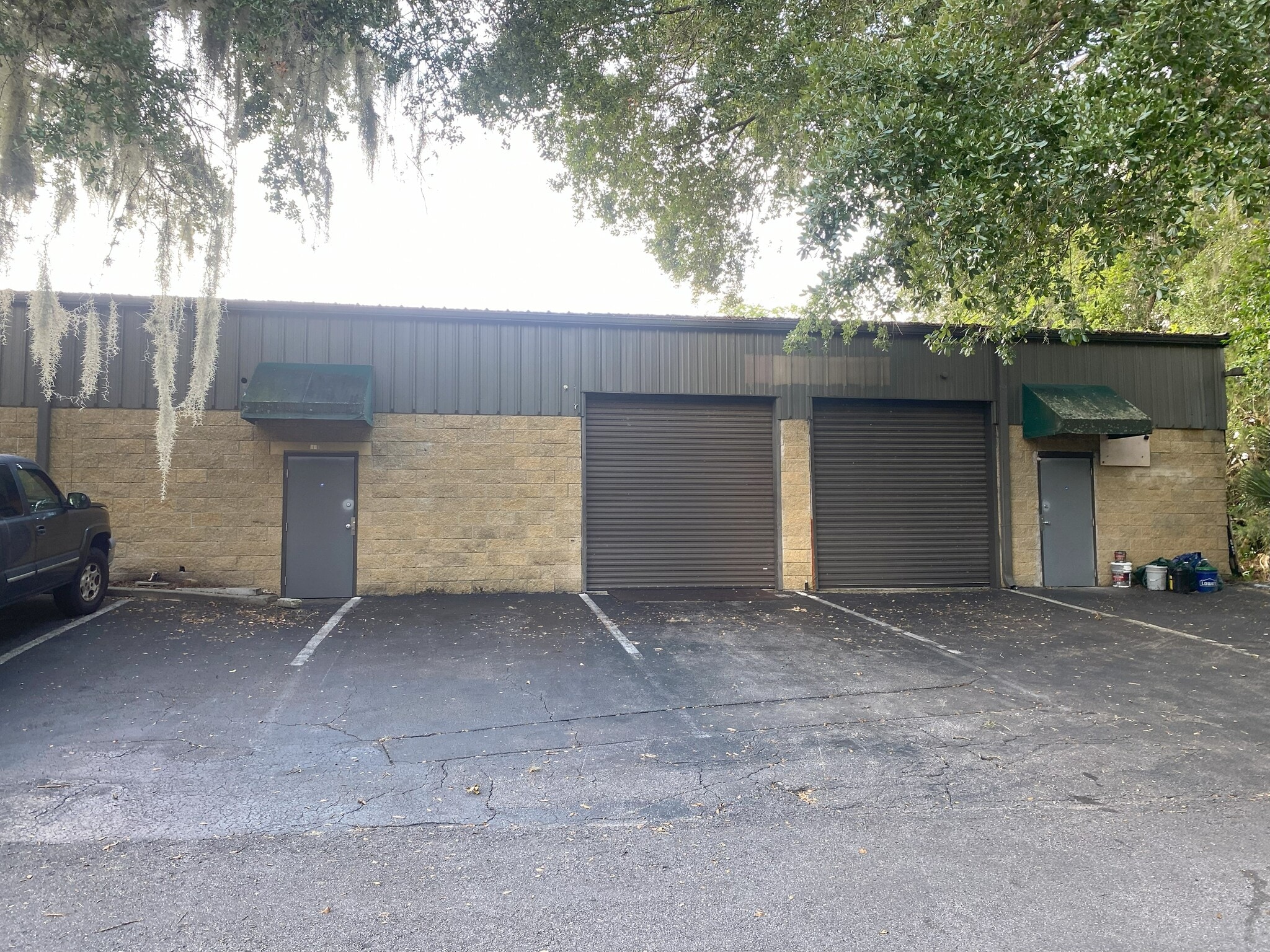 4445 SW 35th Ter, Gainesville, FL for lease Interior Photo- Image 1 of 9