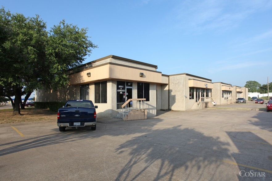 2302 - 2326 Myrtle Springs Ave, Dallas, TX for lease - Building Photo - Image 1 of 1