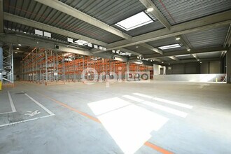 Office in Corbas for lease Interior Photo- Image 2 of 6
