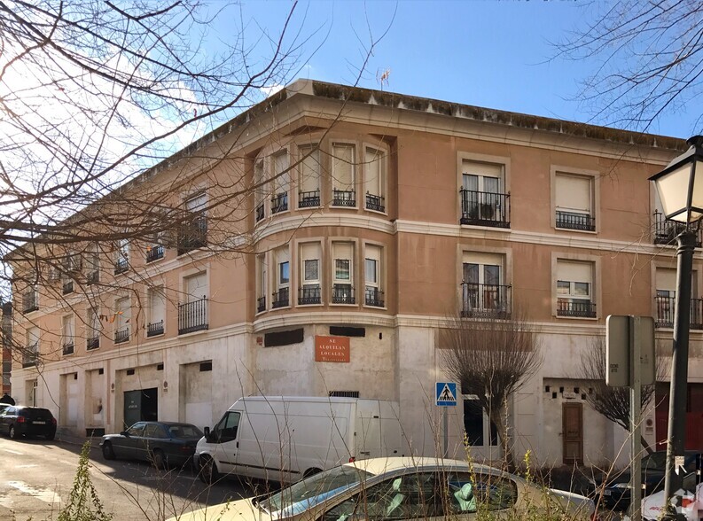 Calle De Carmen, 8, Aranjuez, Madrid for lease - Primary Photo - Image 1 of 2