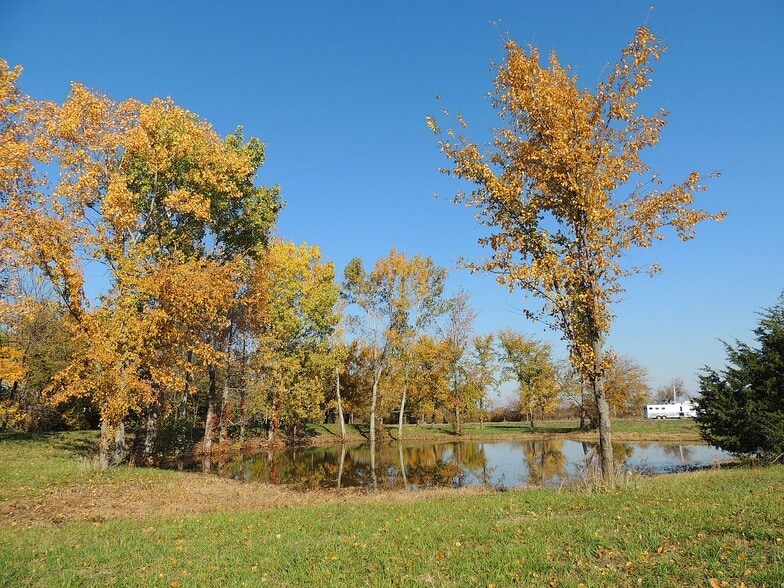 2304 Poplar Rd, Fort Scott, KS for sale - Building Photo - Image 3 of 13