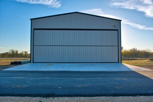 Salado Airport (2TX) Unit 47 - Airplane Hangar