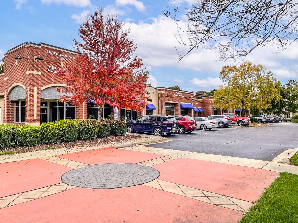 10941 Raven Ridge Rd, Raleigh, NC 27614