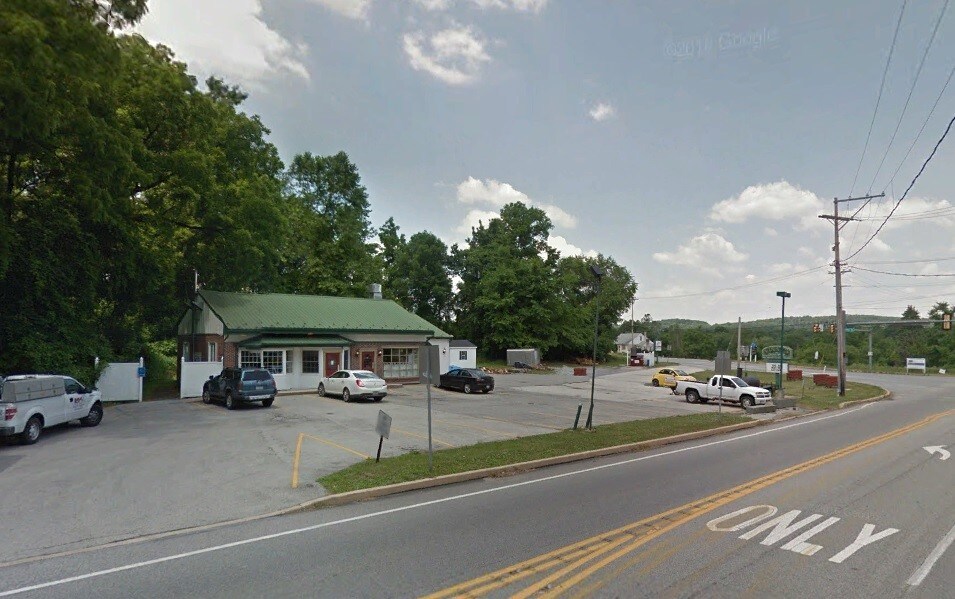 861 Kimberton Rd, Chester Springs, PA 19425