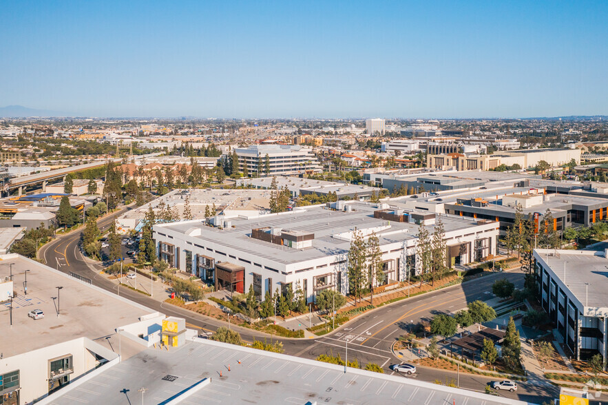 800 Apollo St, El Segundo, CA for lease - Aerial - Image 2 of 10