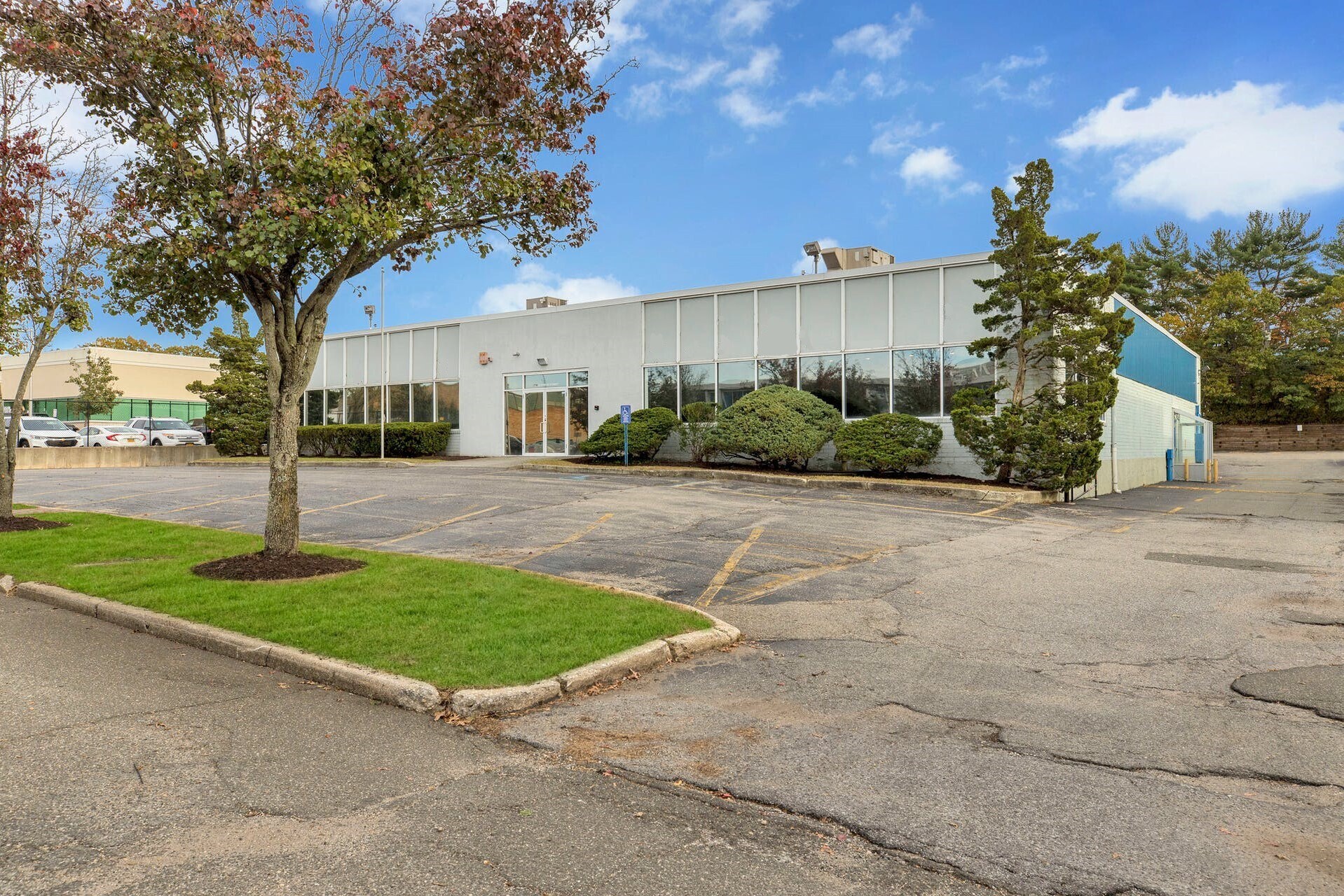 179 Express St, Plainview, NY for sale Building Photo- Image 1 of 1