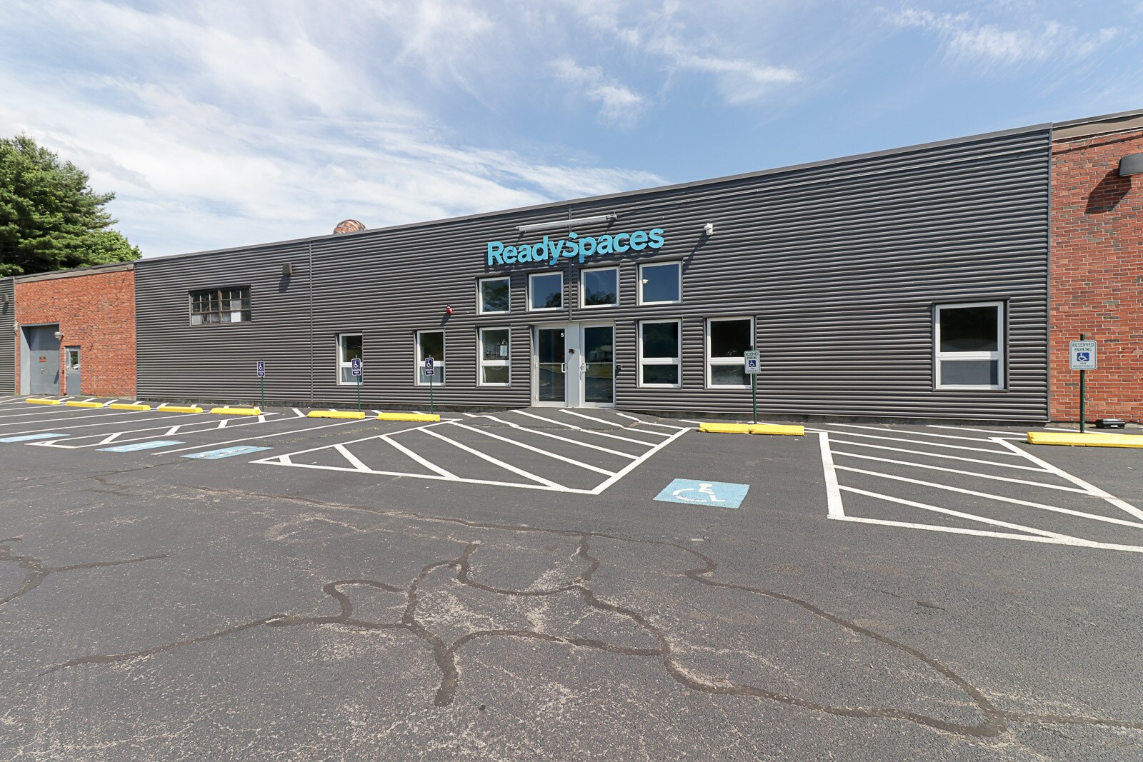 530 West St, Braintree, MA 02184 ReadySpaces Braintree