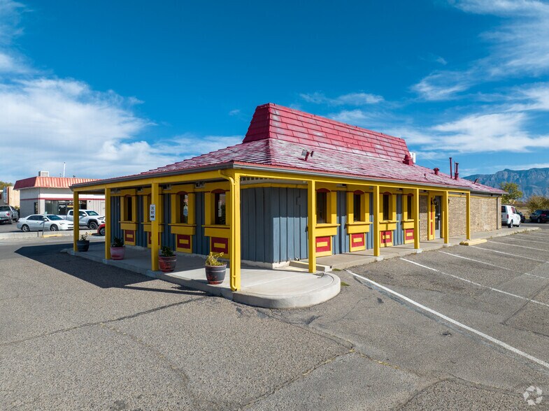 1580 Deborah Rd, Rio Rancho, NM for sale - Primary Photo - Image 1 of 1