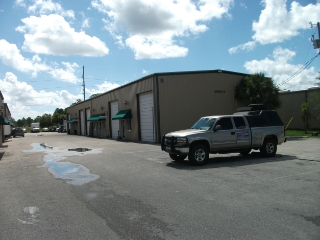 2621 NE 9th Ave, Cape Coral, FL for lease - Building Photo - Image 3 of 7