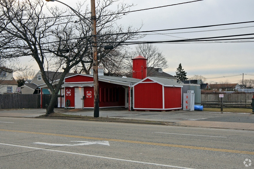 177 Atlantic Ave, Freeport, NY for sale - Primary Photo - Image 1 of 1