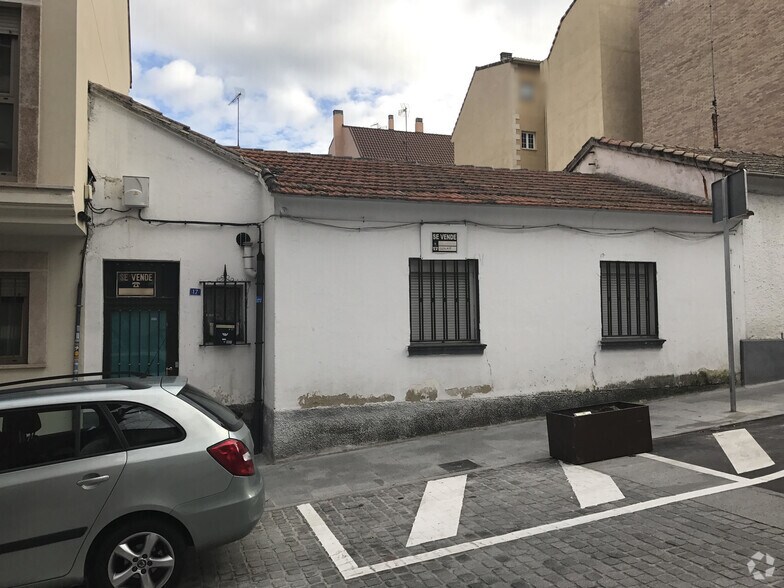 Calle Fuente, 17, Las Rozas de Madrid, Madrid for sale - Primary Photo - Image 1 of 2