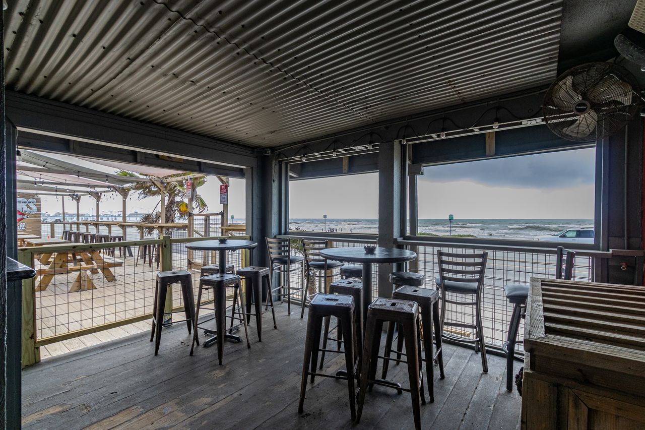 3102 Seawall Blvd, Galveston, TX 77550 - Rumors Bar | LoopNet