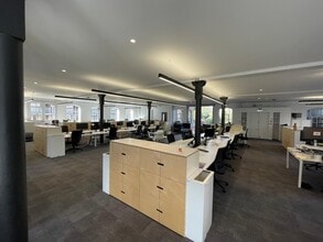 38-38A Graham St, London for lease Building Photo- Image 2 of 10