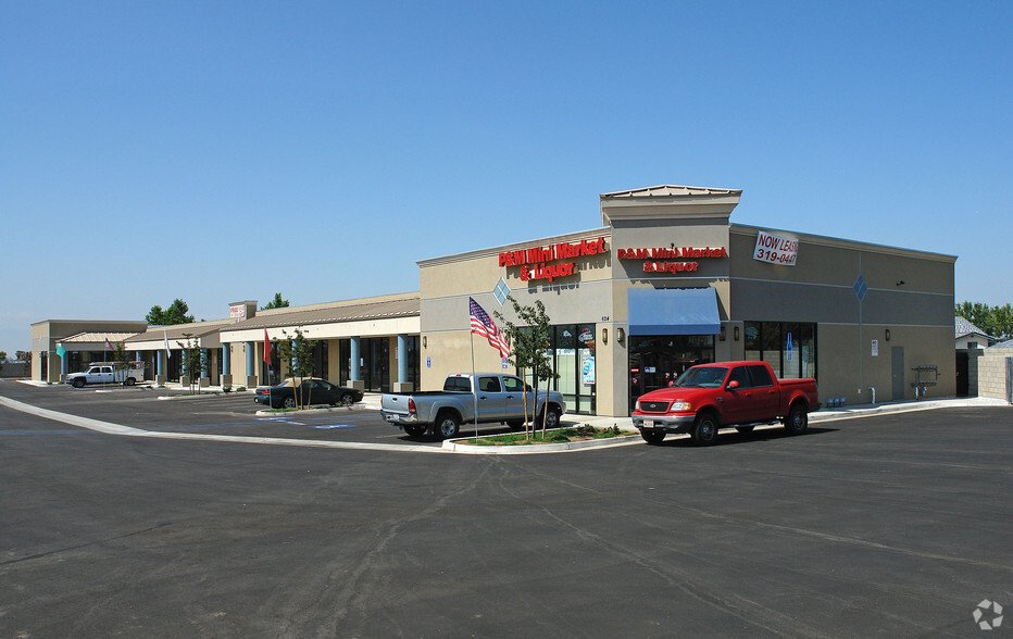 624 Morning Dr, Bakersfield, CA for lease - Building Photo - Image 1 of 8