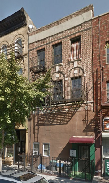 141 Tompkins Ave, Brooklyn, NY for sale - Primary Photo - Image 1 of 1