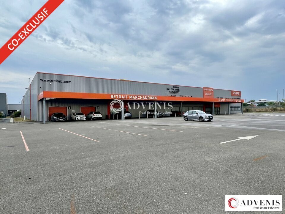 Industrial in Gradignan for lease Building Photo- Image 1 of 10