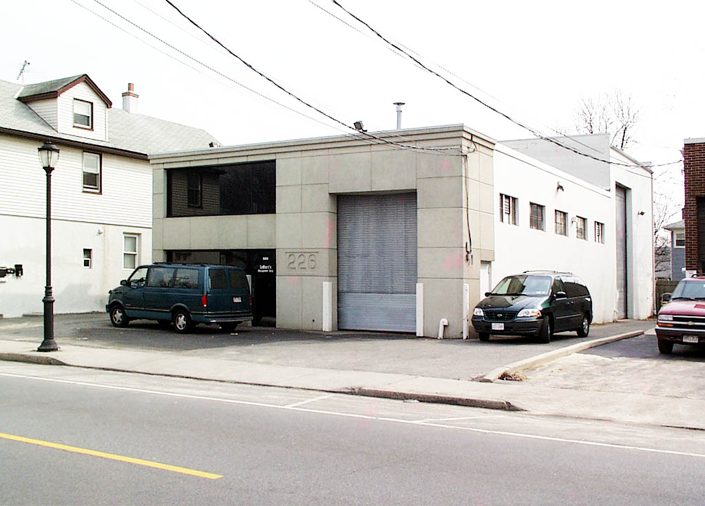 226 Westbury Ave, Carle Place, NY for sale Primary Photo- Image 1 of 1