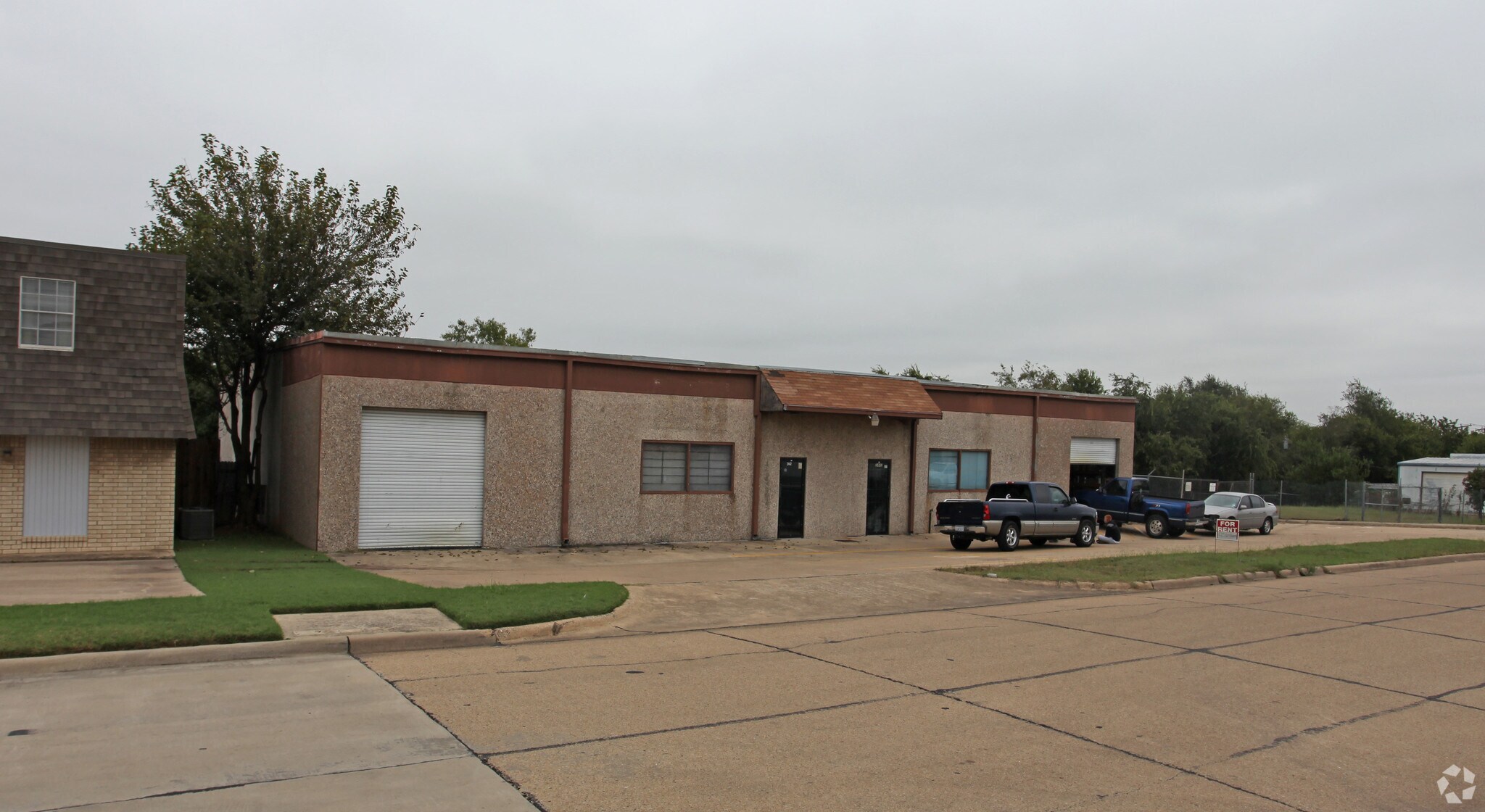 2442 NW Dallas St, Grand Prairie, TX 75050 Industrial for Sale