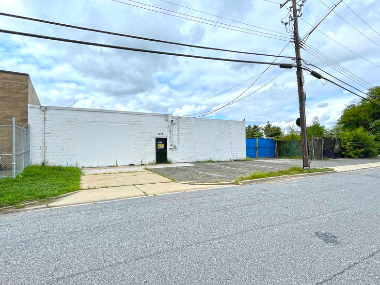 4821 Frolich Ln, Hyattsville, MD for lease - Building Photo - Image 1 of 7