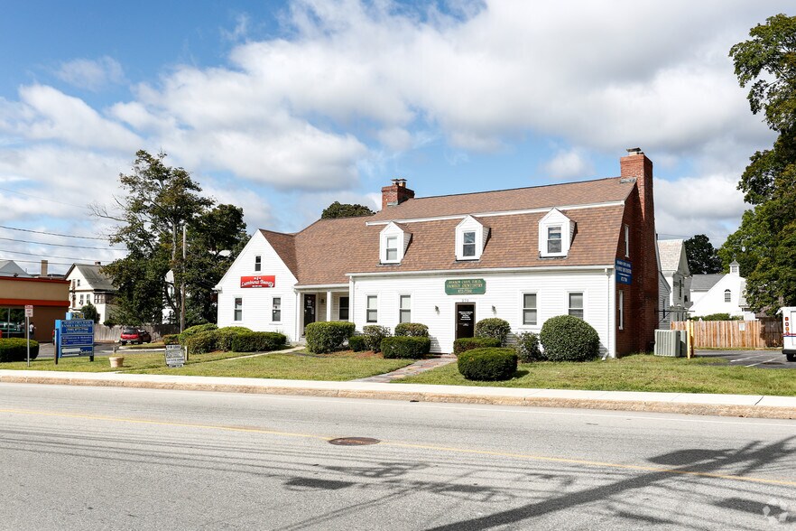 270 Concord St, Framingham, MA for lease - Primary Photo - Image 2 of 7