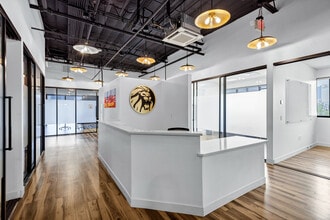 2727 N 3rd St, Phoenix, AZ for lease Interior Photo- Image 1 of 8