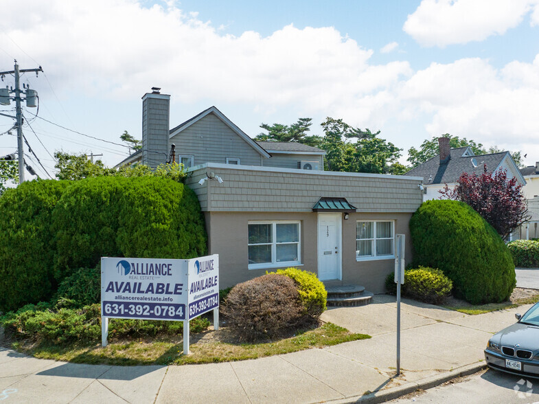 129 5th Ave, Bay Shore, NY for sale - Building Photo - Image 1 of 1