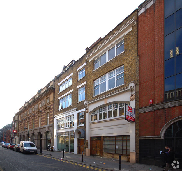 19 Britton St, London for lease - Building Photo - Image 3 of 4