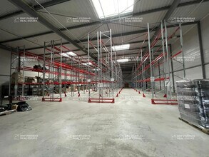 Flex in Lieusaint for lease Interior Photo- Image 2 of 3