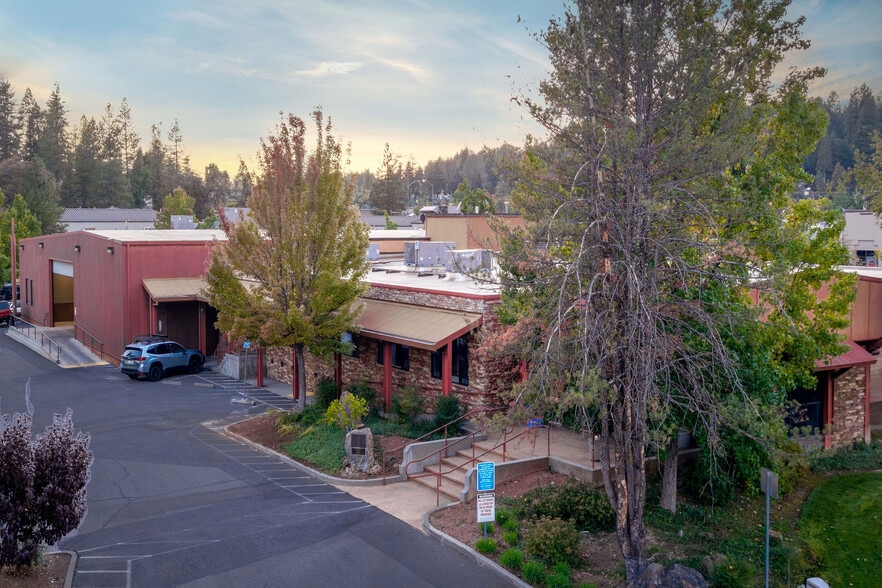 464 Sutton Way, Grass Valley, CA for sale - Building Photo - Image 2 of 68