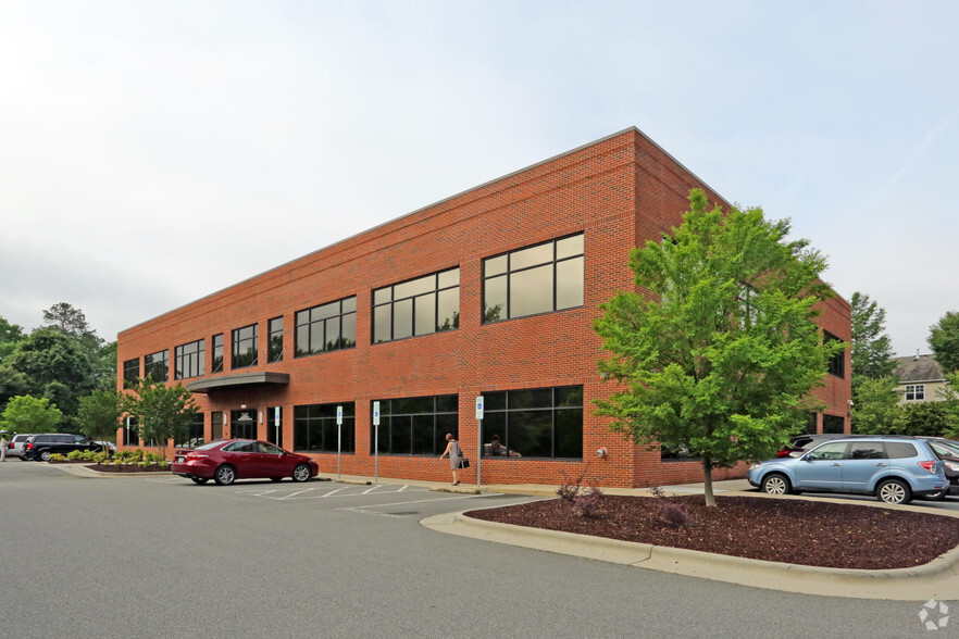 2910 Sumner Blvd, Raleigh, NC for lease - Building Photo - Image 1 of 9