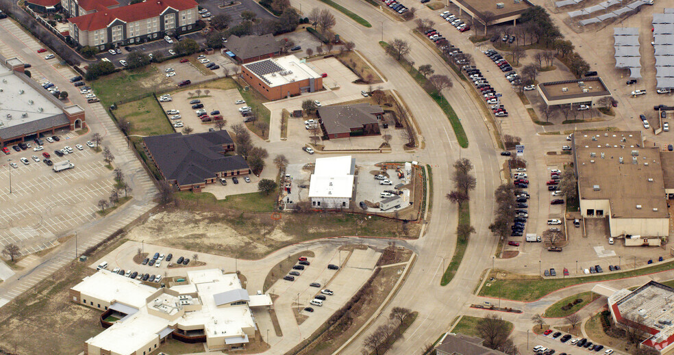 4920 Overton Commons Ct, Fort Worth, TX for lease - Aerial - Image 2 of 4