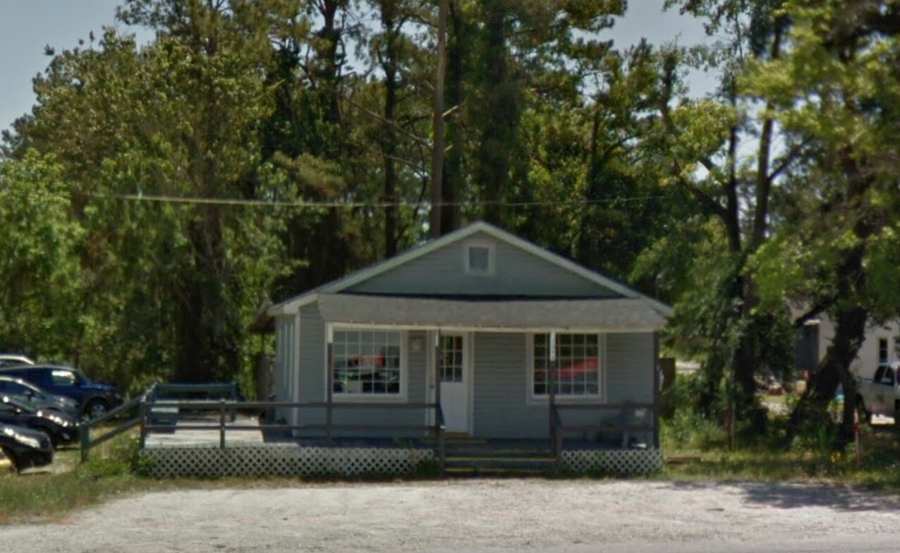 7244 Market St, Wilmington, NC 28411