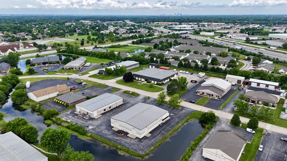 5237 Commerce Cir, Indianapolis, IN for sale - Building Photo - Image 1 of 1
