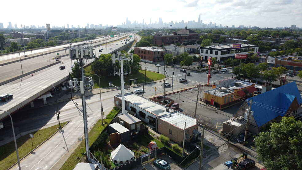 2814 N California Ave, Chicago, IL for lease - Aerial - Image 2 of 14