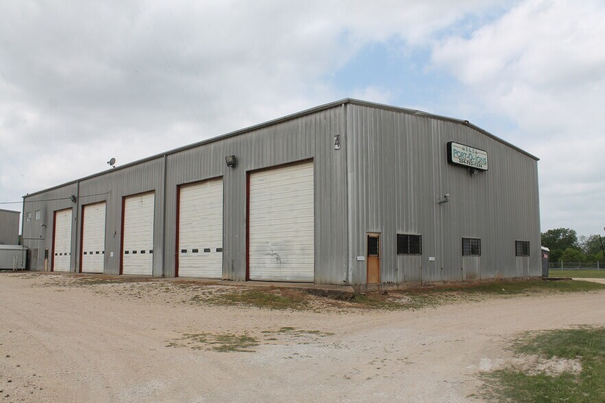 2605 S 12th St, Waco, TX for sale - Primary Photo - Image 1 of 1