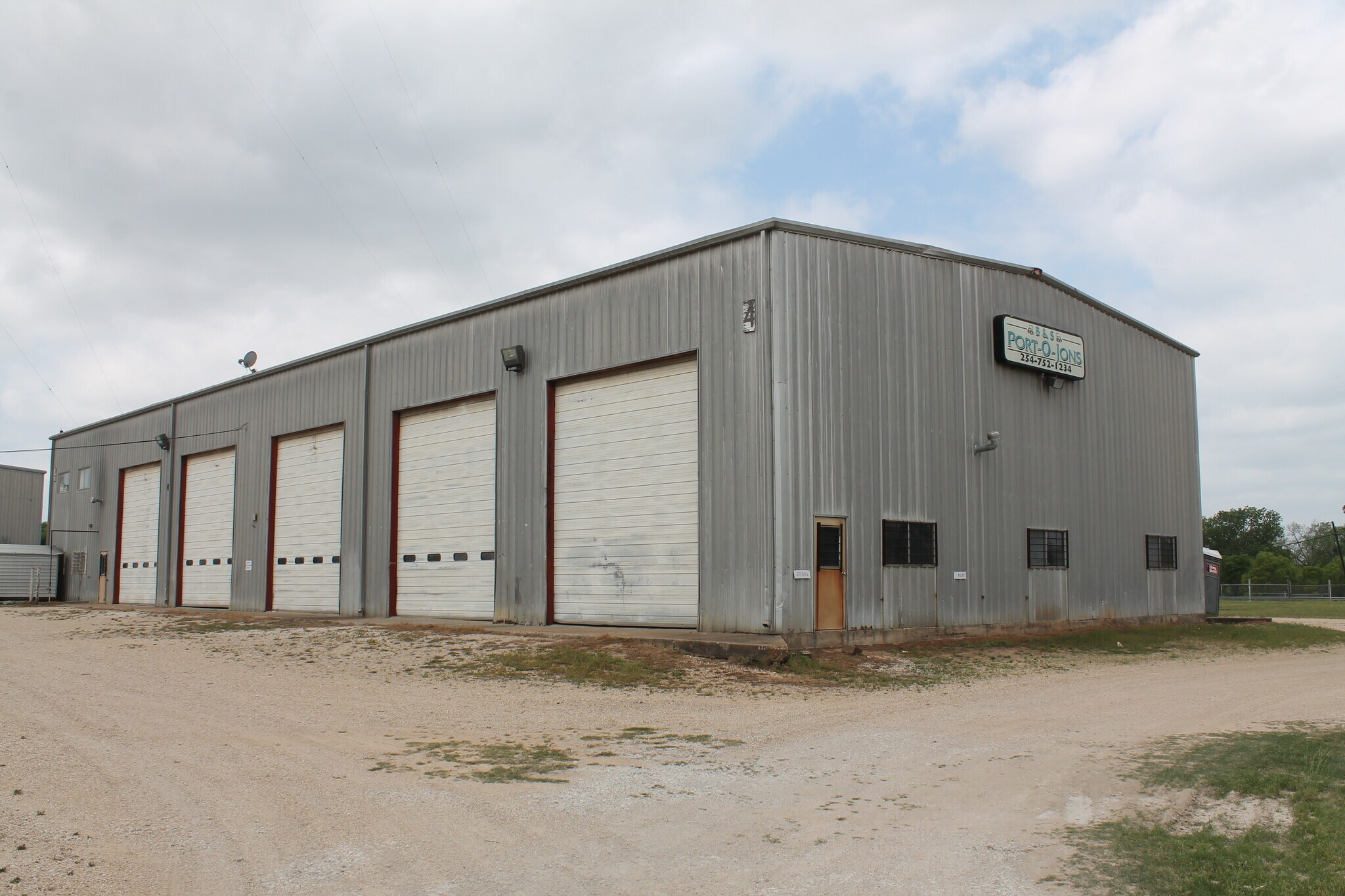 2605 S 12th St, Waco, TX for sale Primary Photo- Image 1 of 1