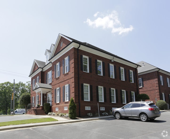 2602 W Roosevelt Blvd, Monroe, NC for lease - Building Photo - Image 3 of 14