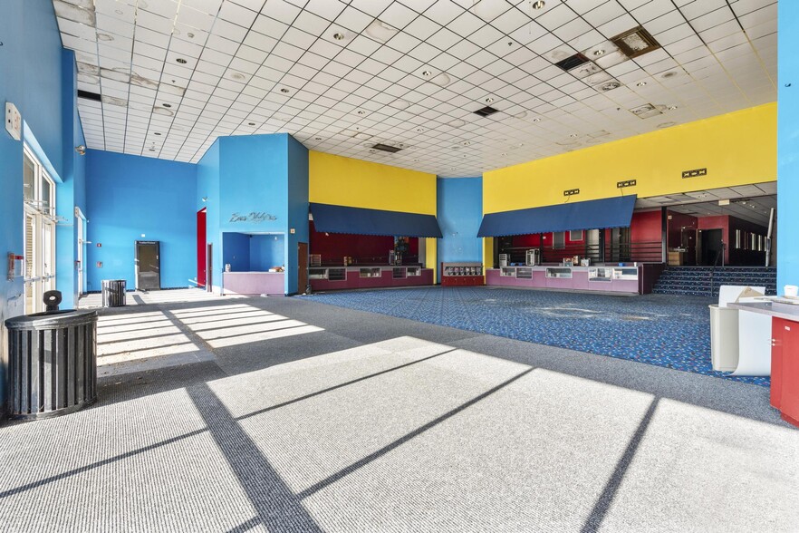 814-850- Derby Ave, Seymour, CT for lease - Building Photo - Image 3 of 15